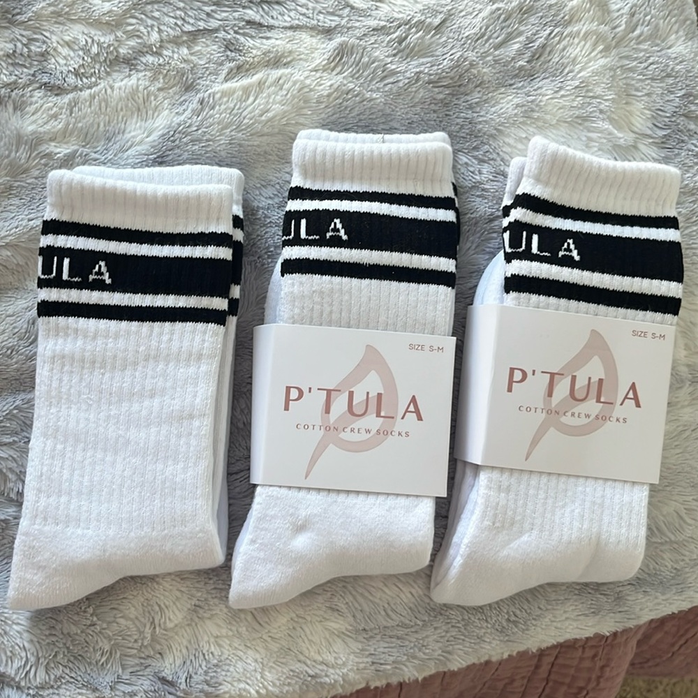 P’tula Logo Crew Sock- 3 pack- White/Black- Size S/M- Women